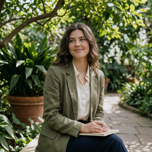 Profile photo of Lola Marks